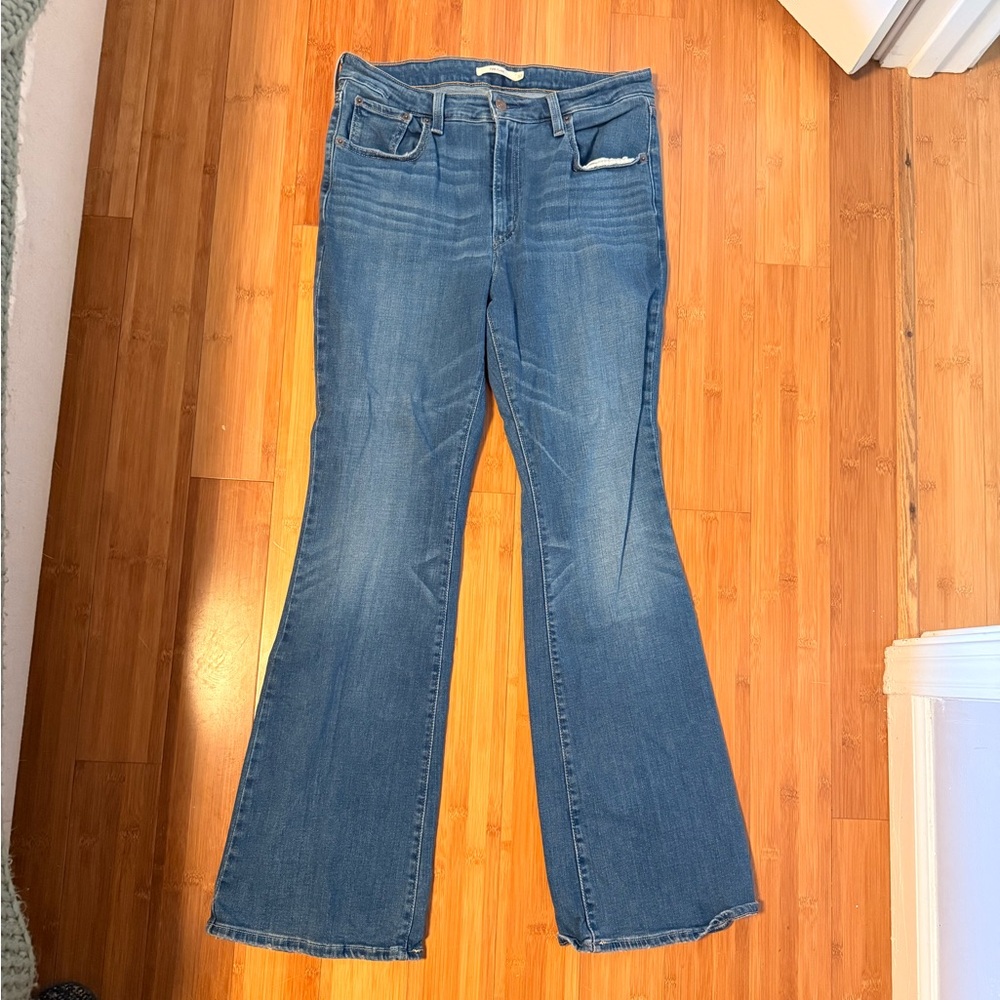 Levi’s Flare Jeans